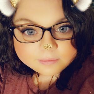 Meet your Posher, Brandi